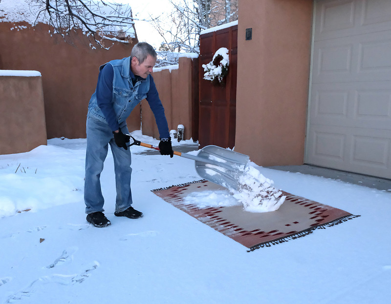 Rug 245 snow cleaning 3 2025