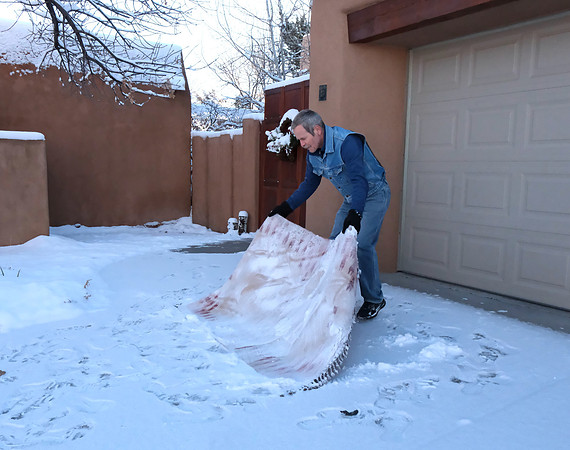 Rug 245 snow cleaning 5 2025