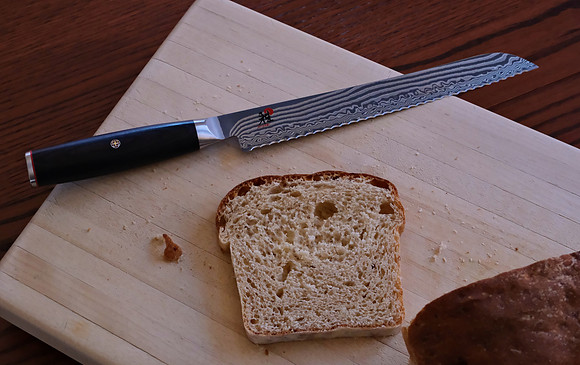 Food - Miyabi bread knife 1