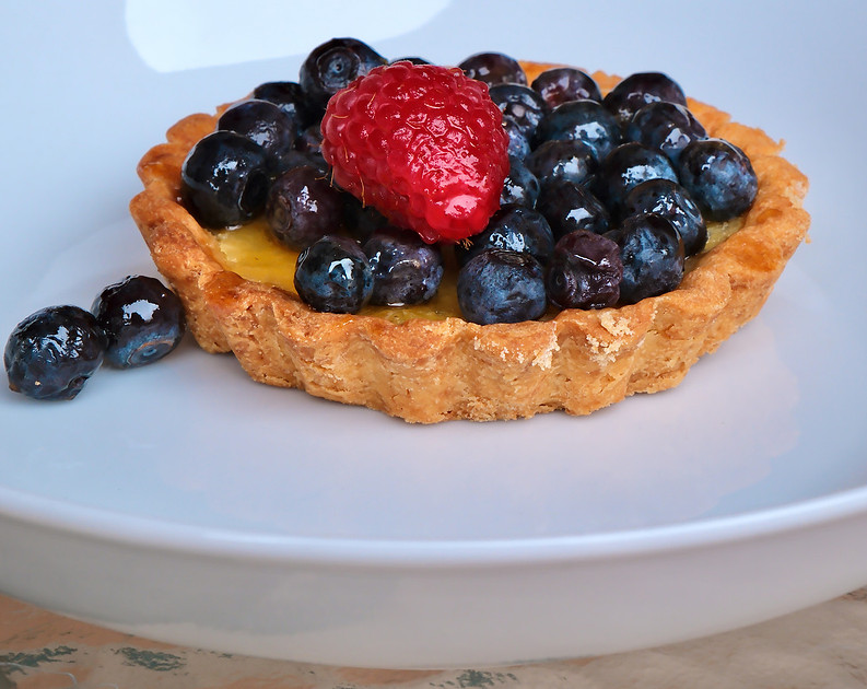 Food - lemon tart with berries by Ingrid 2A 2025